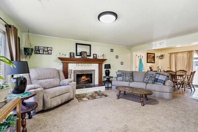 211 Corcoran living room 1