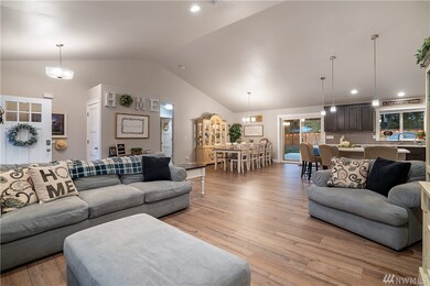 15741 Lawrence Place SE, Yelm, WA 98597 - photo 3