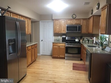 28 Lippincott Ave, Burlington, NJ 08016 - photo 2