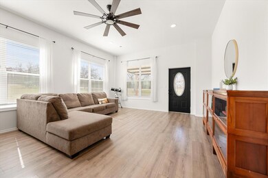 562 Barnes Rd, Cleburne, TX 76031 - photo 4