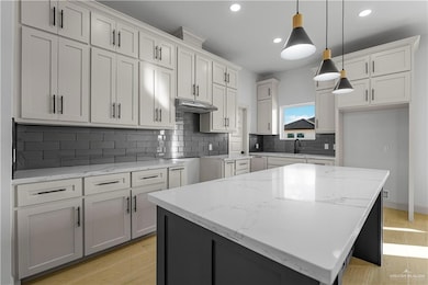 1504 Alyssa Dr, Mercedes, TX 78570 - photo 4