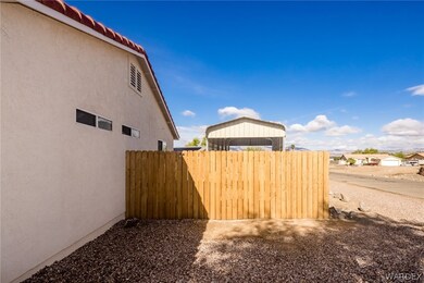 RV SIDEYARD AREA / METAL BOAT BARN