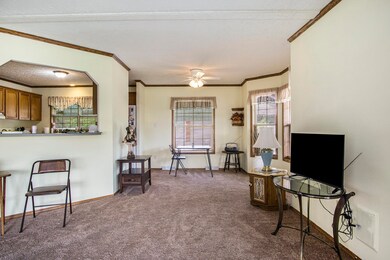 857_4_LivingRm_towards_DiningRm
