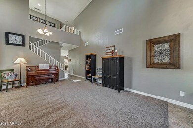 105-FrontRoom_2