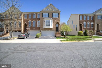 25824 Commons Square, Chantilly, VA 20152 - photo 2