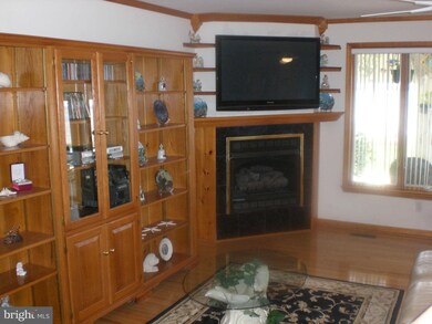 35375 Army Navy Dr, Mechanicsville, MD 20659 - photo 6