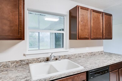 5080 Curtis Blvd-19