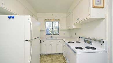 2038 Sherman Ave. #3B
