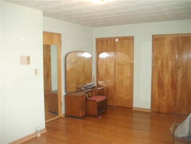 Master Bedroom East/West