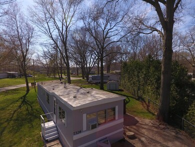 7326 N Lilac Ln, Michigan City, IN 46360 - photo 4