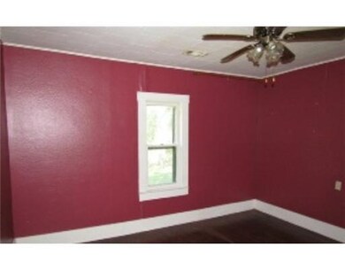 2052 Lacy Dr, Fayetteville, AR 72701 - photo 5