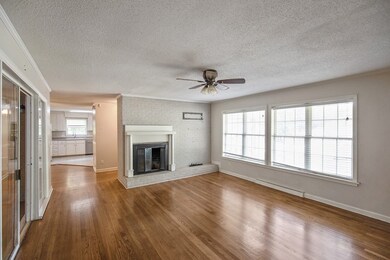 living room w fireplace