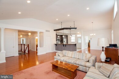 1041 Frosty Hollow Rd, Langhorne, PA 19047 - photo 6