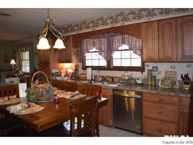102 Harbor Ct, Jacksonville, IL 62650 - photo 7