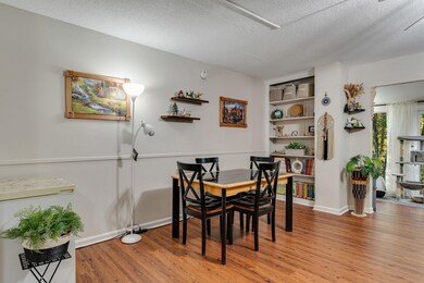 190 Oak Cir unit 2, Colchester, VT 05446 - photo 7