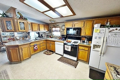 415 Wagner St, Duncombe, IA 50532 - photo 3