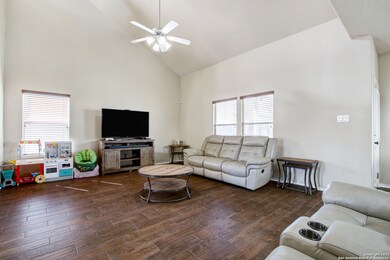 11203 Blue Fax Field, Helotes, TX 78023 - photo 4