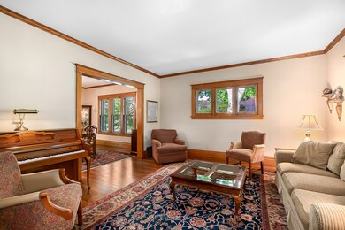 1122 Garfield Ave, Aurora, IL 60506 - photo 6