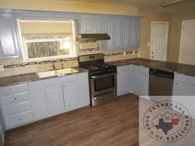 4024 Wood St, Texarkana, TX 75503 - photo 4