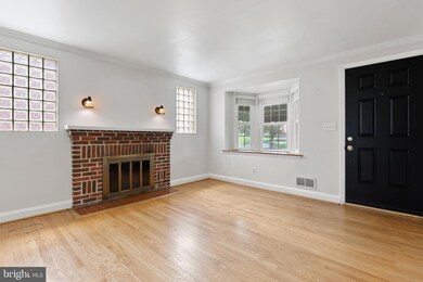 8335 Wyton Rd, Towson, MD 21286 - photo 4