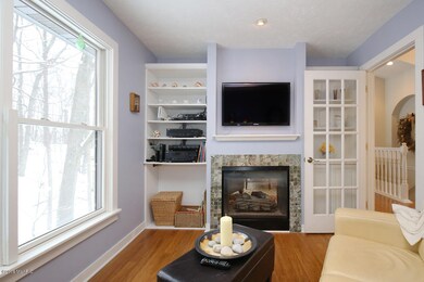 2562 Knapp St NE, Grand Rapids, MI 49505 - photo 6