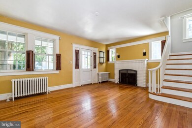 604 Saint Dunstans Rd, Baltimore, MD 21212 - photo 5