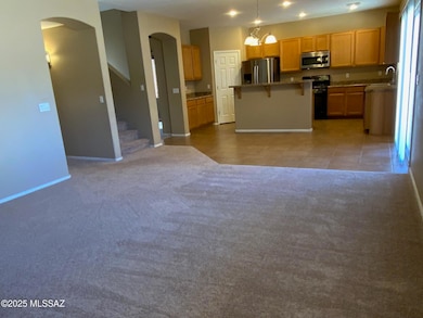 Family Rm to Kitchen