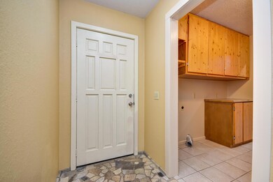 1636 W Dewberry-10