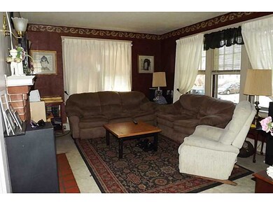 108 Sinclair Ave, Cranston, RI 02907 - photo 4