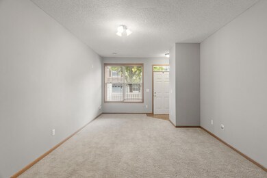 1608 Legacy Pkwy E unit 6, Saint Paul, MN 55109 - photo 5