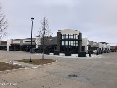 2650 32nd Ave S, Grand Forks, ND 58201 - photo 4