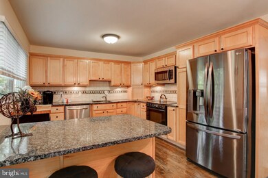 4409 Pickett Rd, Fairfax, VA 22032 - photo 6