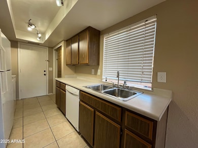1131 E North Ln unit 1, Phoenix, AZ 85020 - photo 7