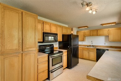 1738 7th St NE, East Wenatchee, WA 98802 - photo 6