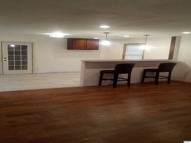 Seller has finished addtl renovations since first listed. This image is stretched.