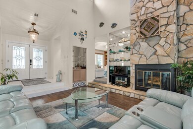 19 Balmoral Dr_20230208_029