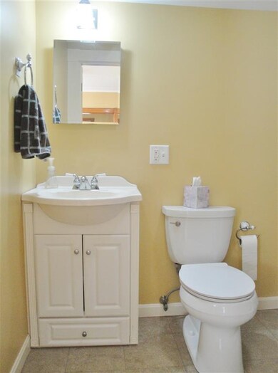 40 Kimball St, Concord, NH 03301 - photo 7