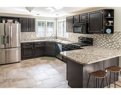 27 Lancashire Dr, Mansfield, MA 02048 - photo 4