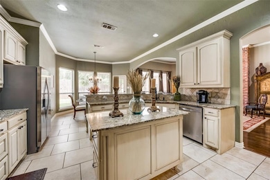 3216 River Bend Dr, Hurst, TX 76054 - photo 3