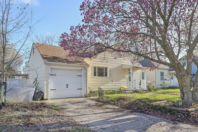 2-web-or-mls-Kenworth Rd-0904-002