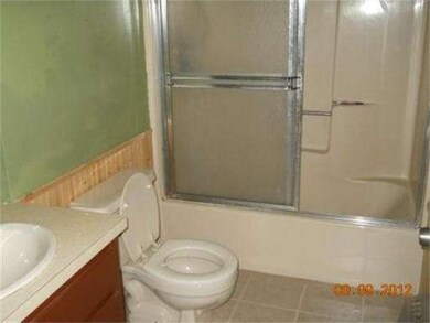 175 Willard St unit 4, Lowell, MA 01850 - photo 7