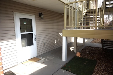 1 BR ENTRANCE