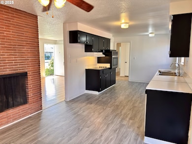 19003 NE Clackamas St, Portland, OR 97230 - photo 7