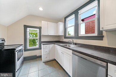 119 S Broad St unit 5, Kennett Square, PA 19348 - photo 2