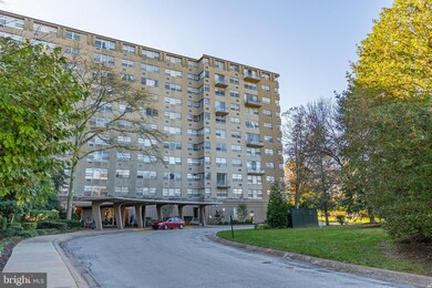 Radnor House unit 518, Bryn Mawr, PA 19010 - photo 2