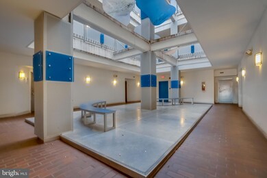 1011 Hunter St unit E3, Baltimore, MD 21202 - photo 2