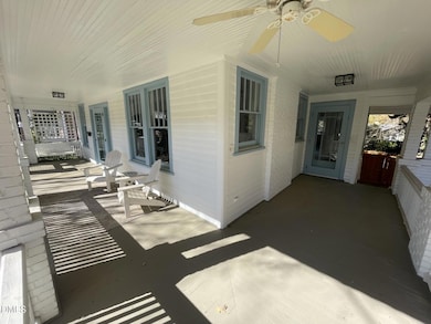 313 Calvin Rd, Raleigh, NC 27605 - photo 4