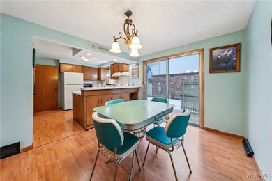 621 Unit R French Rd unit R, Cheektowaga, NY 14227 - photo 7