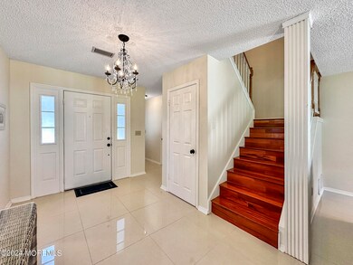 5-Foyer