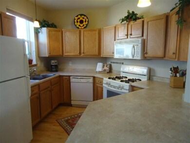 2795 Crinkle Root Dr unit 15, Fitchburg, WI 53711 - photo 7